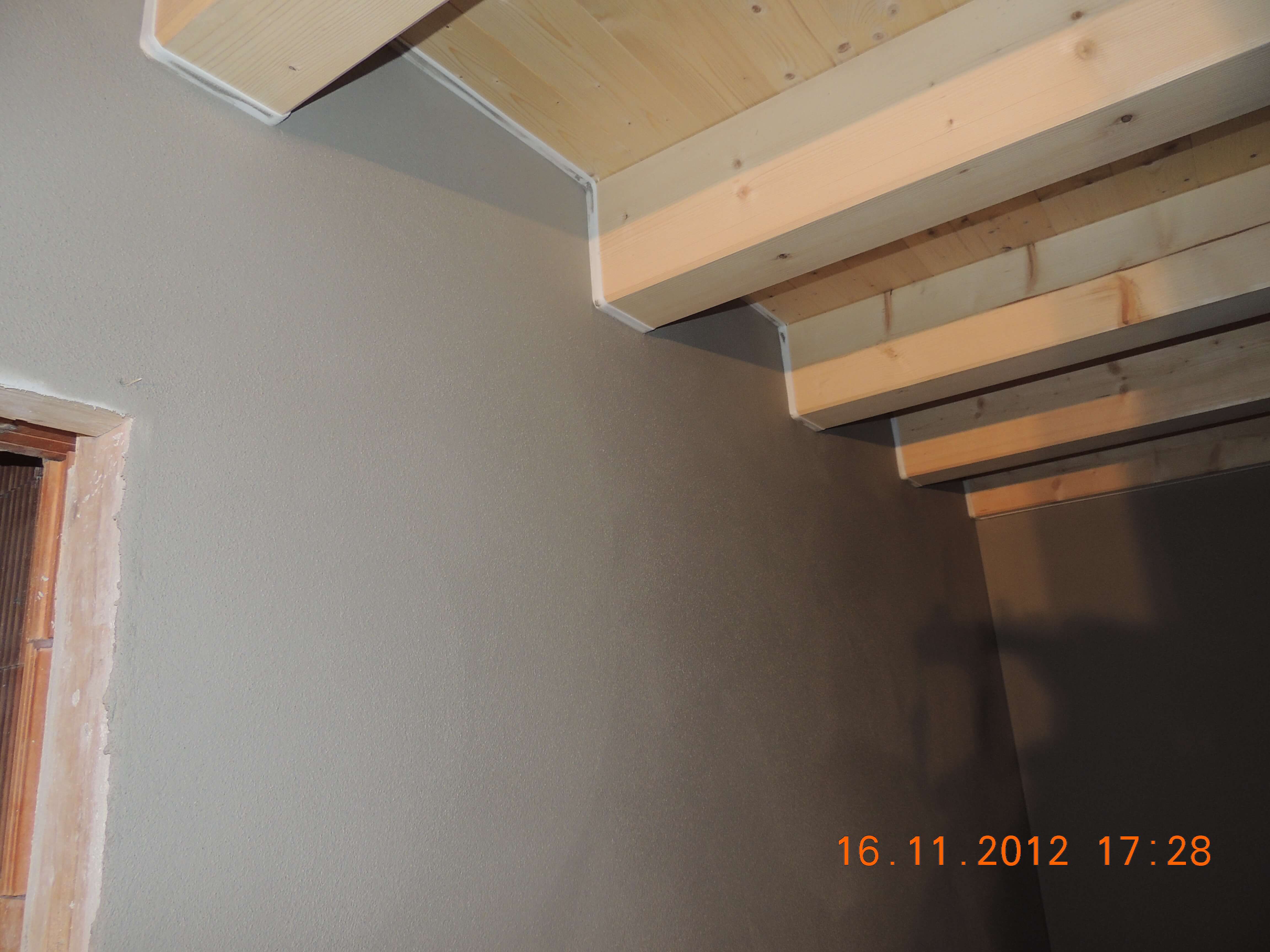 Kalkgipsputz Reibstruktur